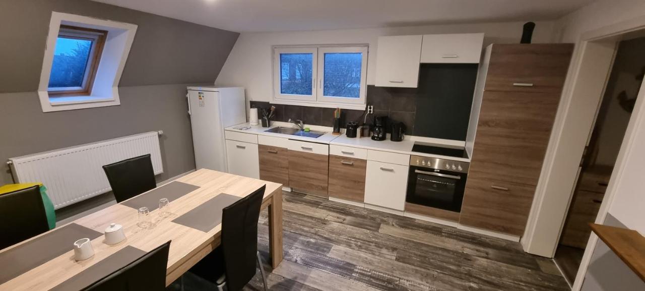 3 Zimmer Ferienwohnung In Jever Exterior foto